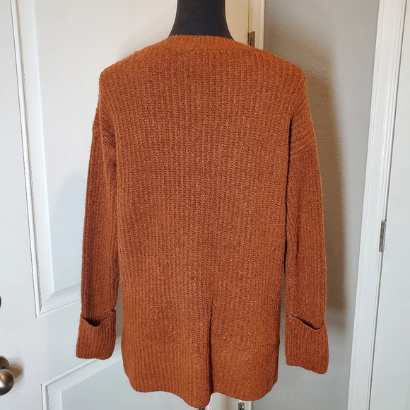 NWT Plus Size Nine West V-Neck Stitch Front Tunic Sweater - Picture 11 of 13